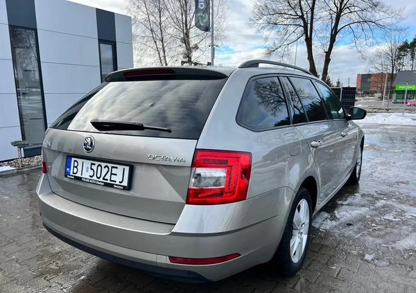 Skoda Octavia cena 49900 przebieg: 228289, rok produkcji 2018 z Olkusz małe 191